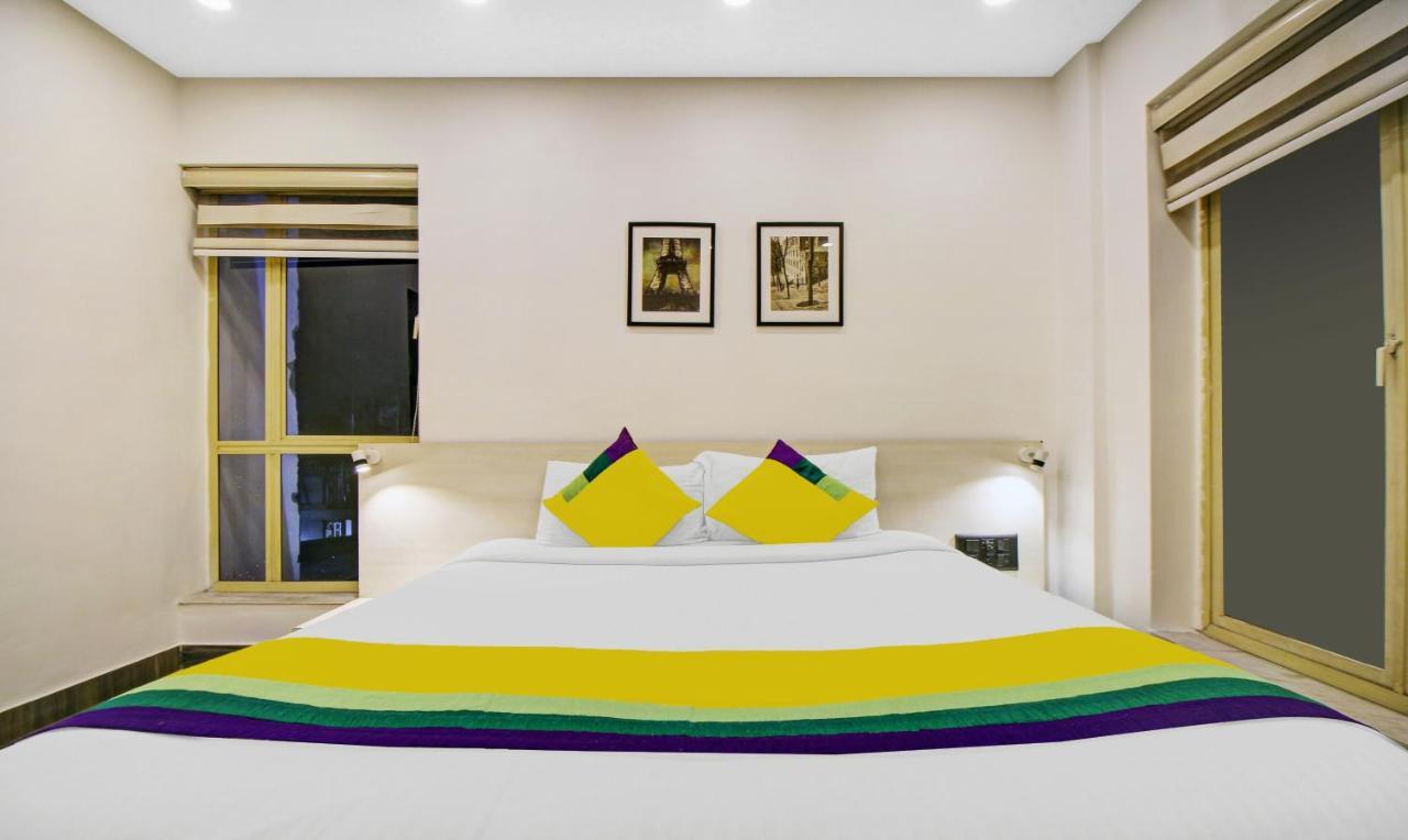 Itsy Hotels Transit Express Колката Екстериор снимка